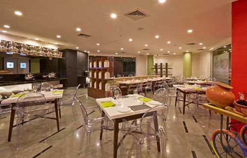 K10 Hotel Vadodara Ngoại thất bức ảnh