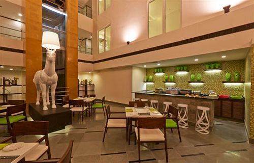 K10 Hotel Vadodara Ngoại thất bức ảnh