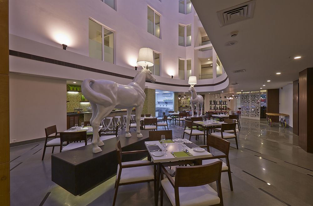 K10 Hotel Vadodara Ngoại thất bức ảnh
