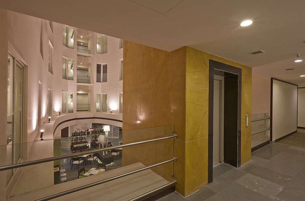 K10 Hotel Vadodara Ngoại thất bức ảnh