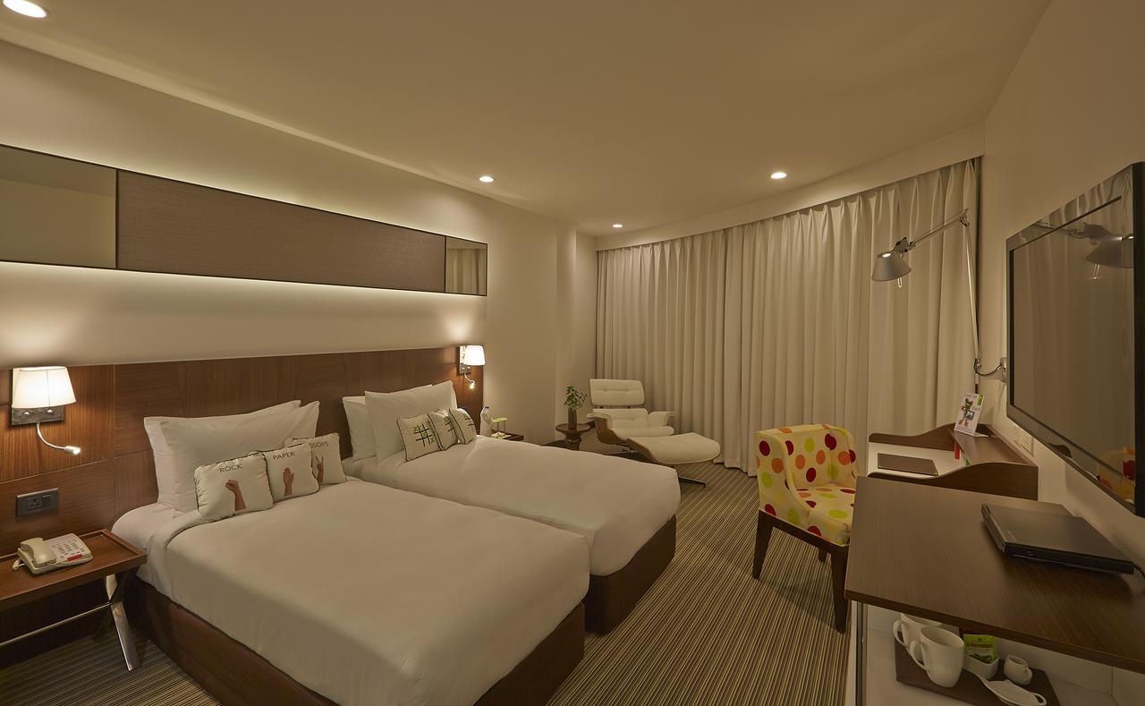 K10 Hotel Vadodara Ngoại thất bức ảnh